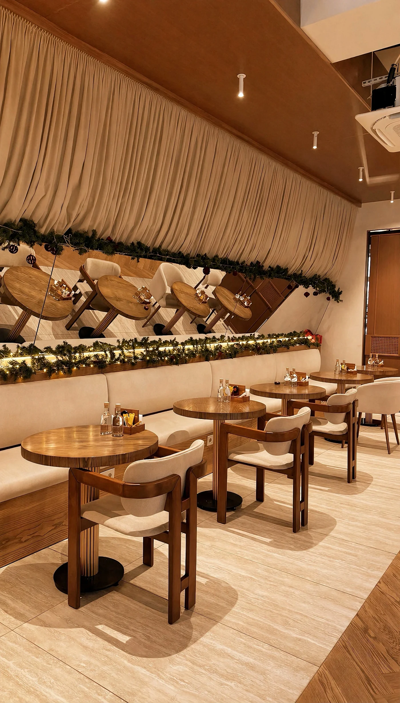 Cozy Cafe